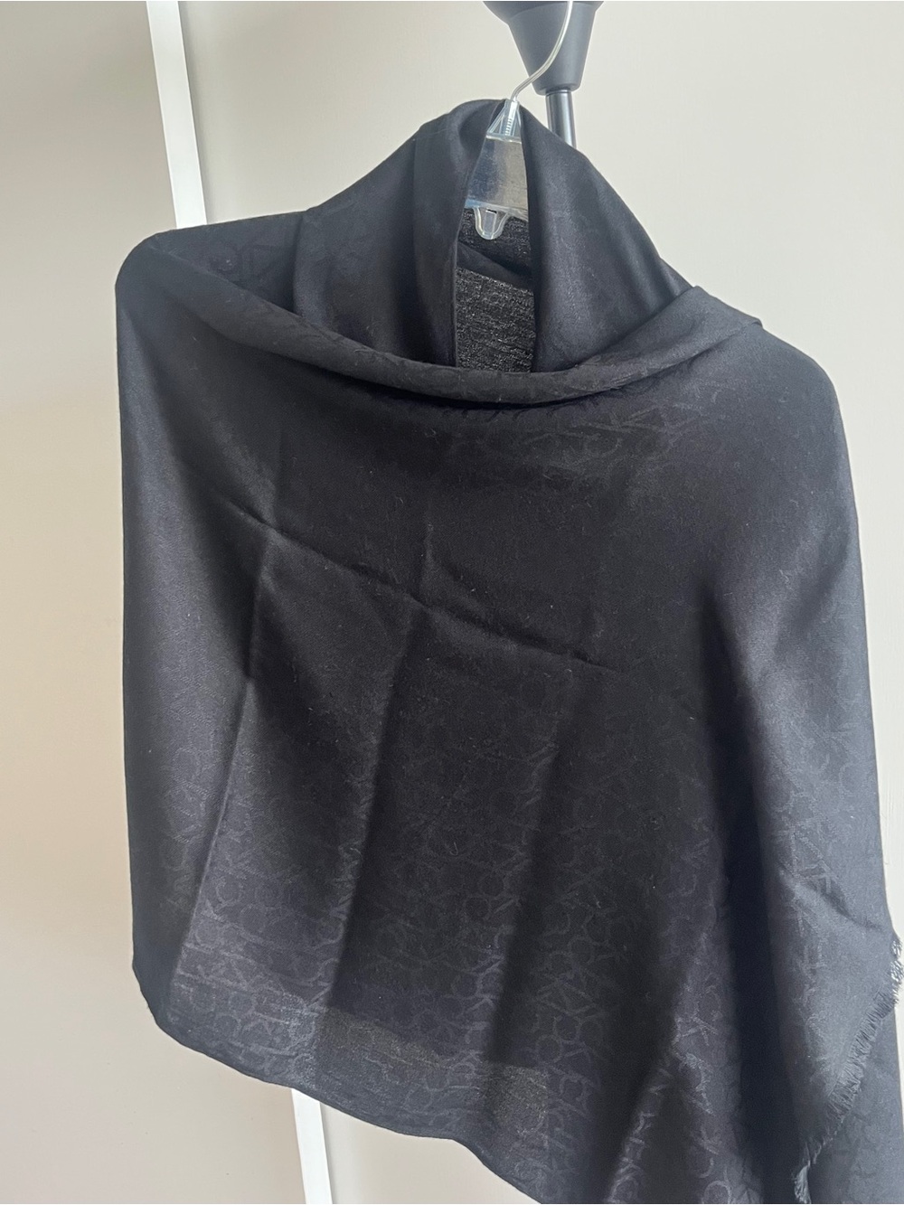 Calvin Klein Black Stylish Modern Scarf Women's Logo Printed  28" x 70" List $68